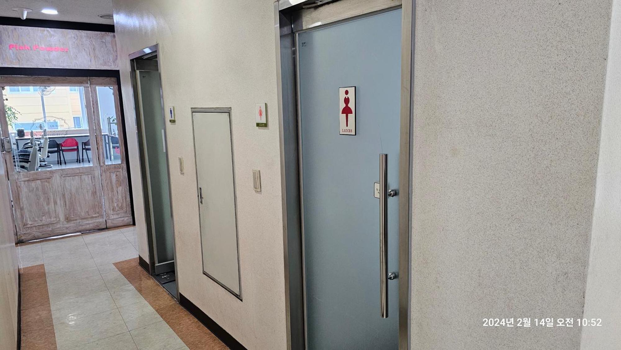 Hongdae Residence-2 1Min From Hongik Uni Station Exit #1 Seoul Luaran gambar